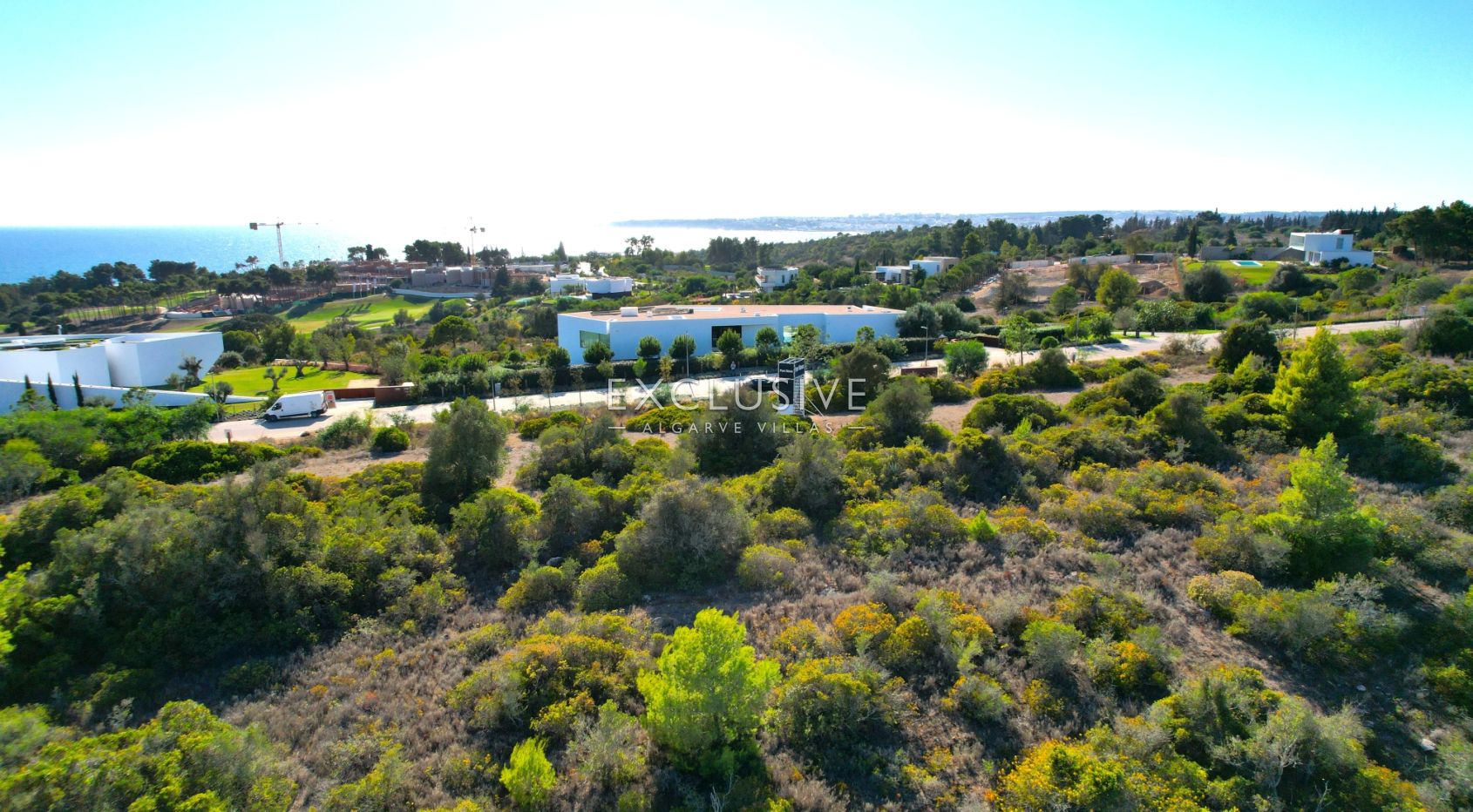 Exklusives 5000m2-Grundstück mit genehmigtem Luxus-Villa-Design im Palmares Golf Resort