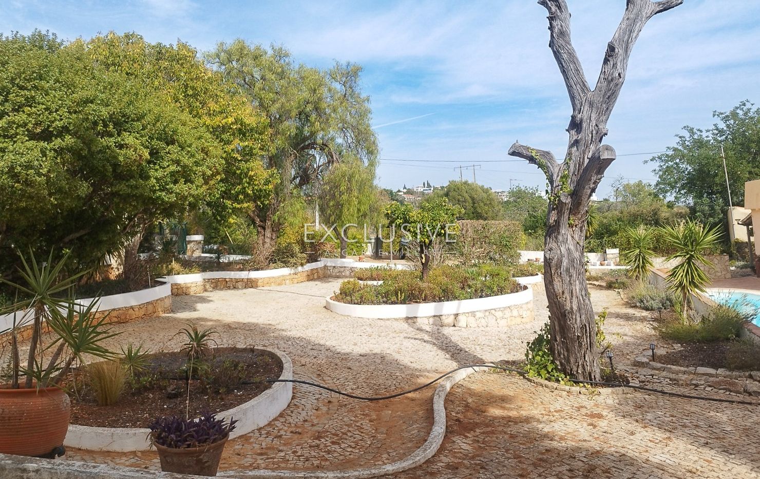 Freistehende Villa mit 4 Schlafzimmern, Pool und großem Grundstück in Alcantarilha, Sil