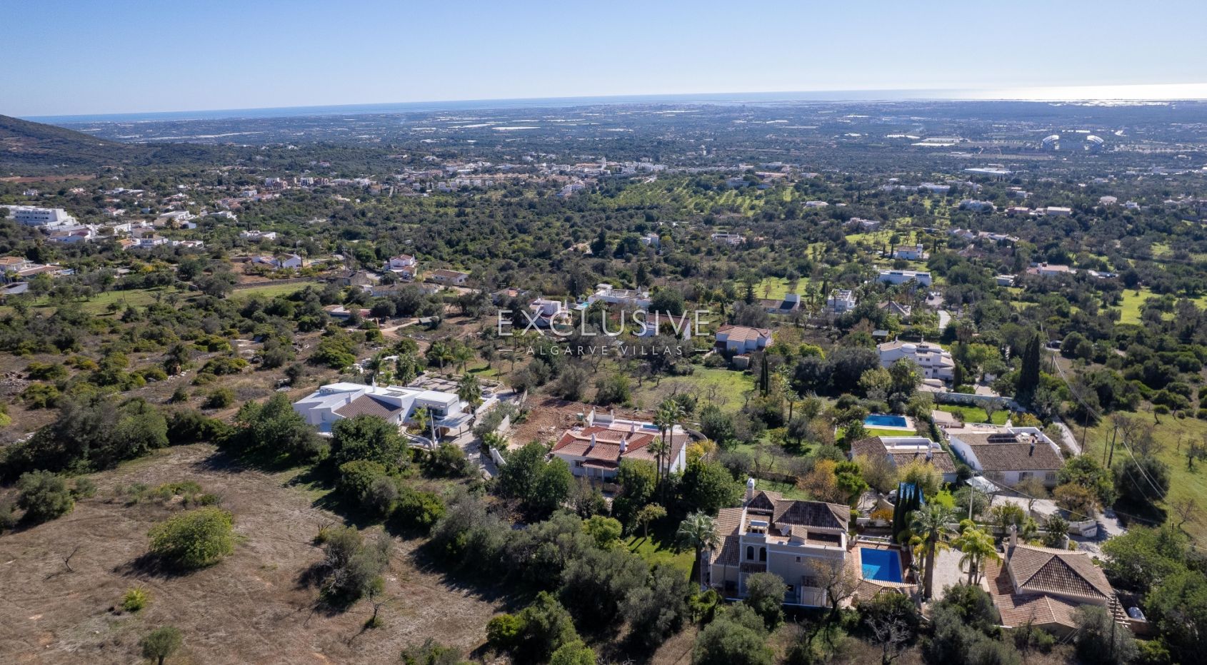 Villa Sta Barbara de Nexe, umgebaut mit fantastischem Küstenblick über die Algarve