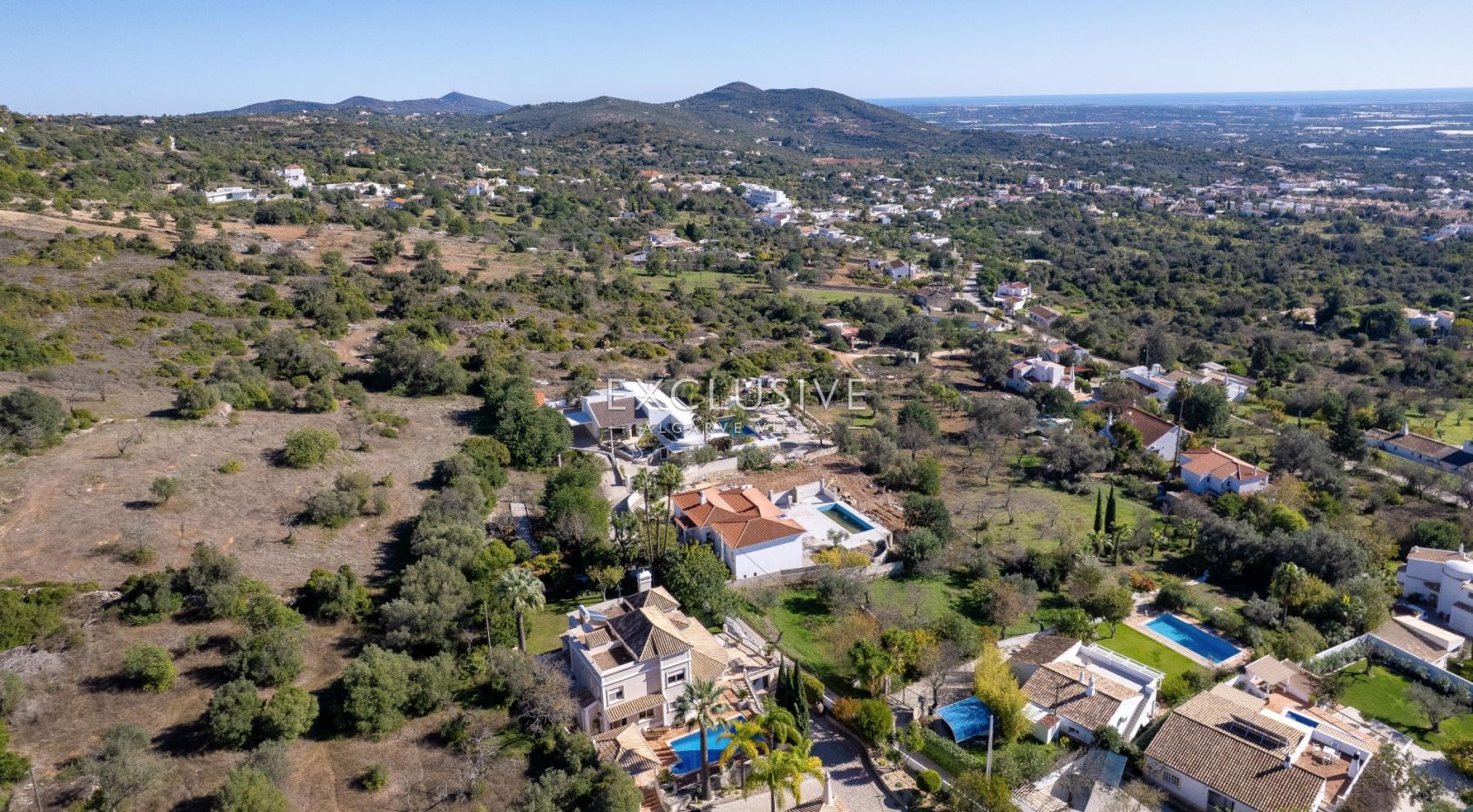 Villa Sta Barbara de Nexe, umgebaut mit fantastischem Küstenblick über die Algarve