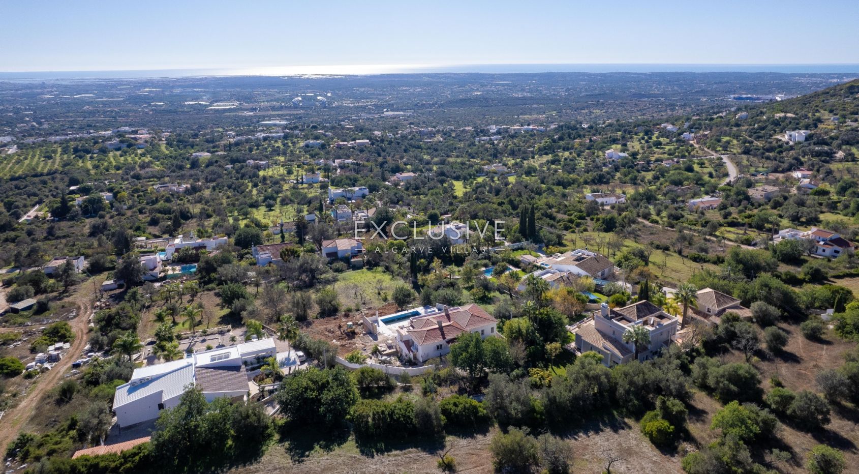 Villa Sta Barbara de Nexe, umgebaut mit fantastischem Küstenblick über die Algarve