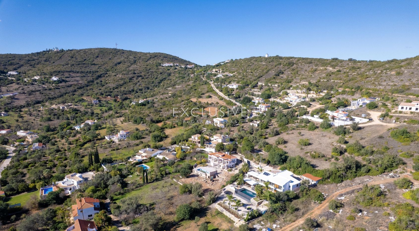 Villa Sta Barbara de Nexe, umgebaut mit fantastischem Küstenblick über die Algarve