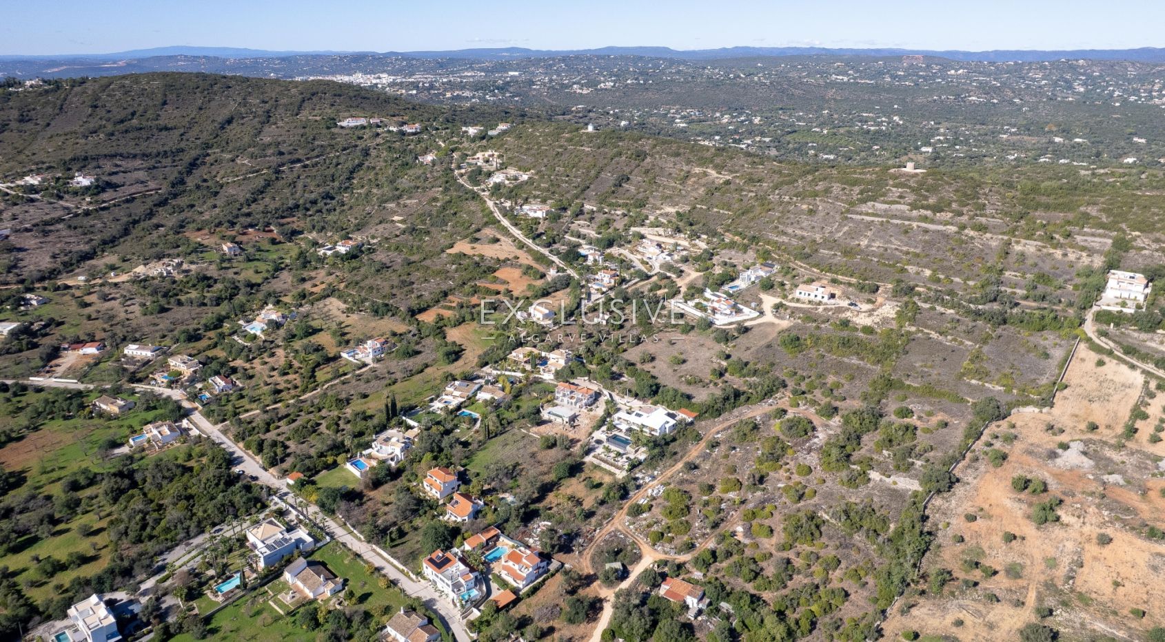 Villa Sta Barbara de Nexe, umgebaut mit fantastischem Küstenblick über die Algarve