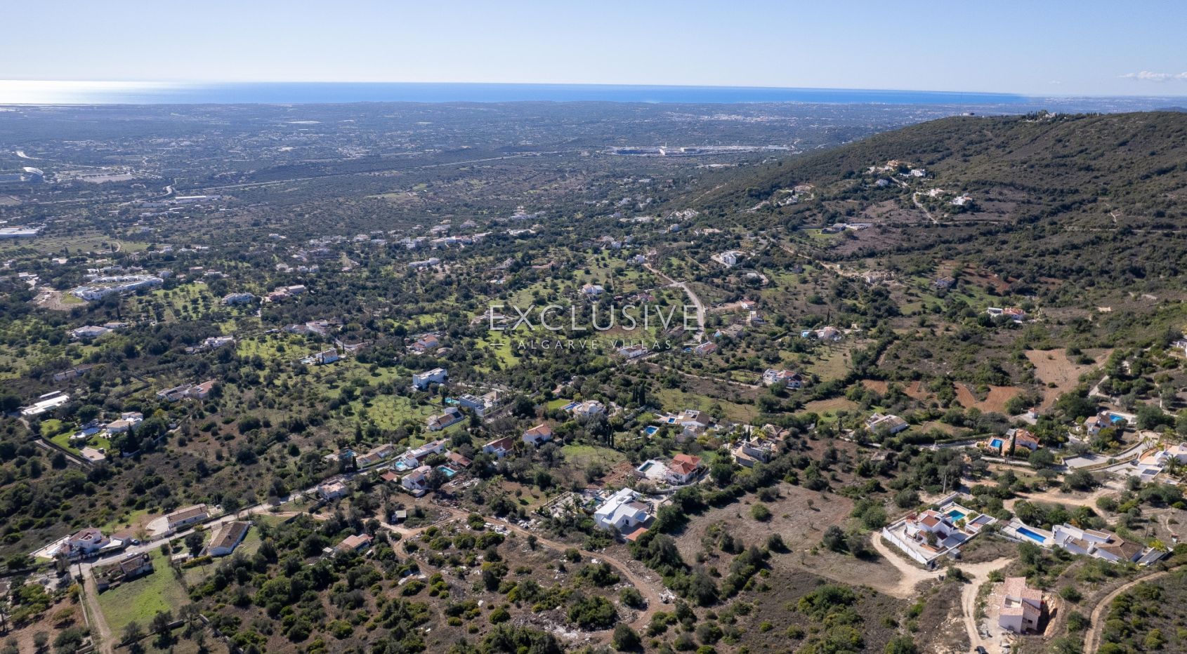 Villa Sta Barbara de Nexe, umgebaut mit fantastischem Küstenblick über die Algarve