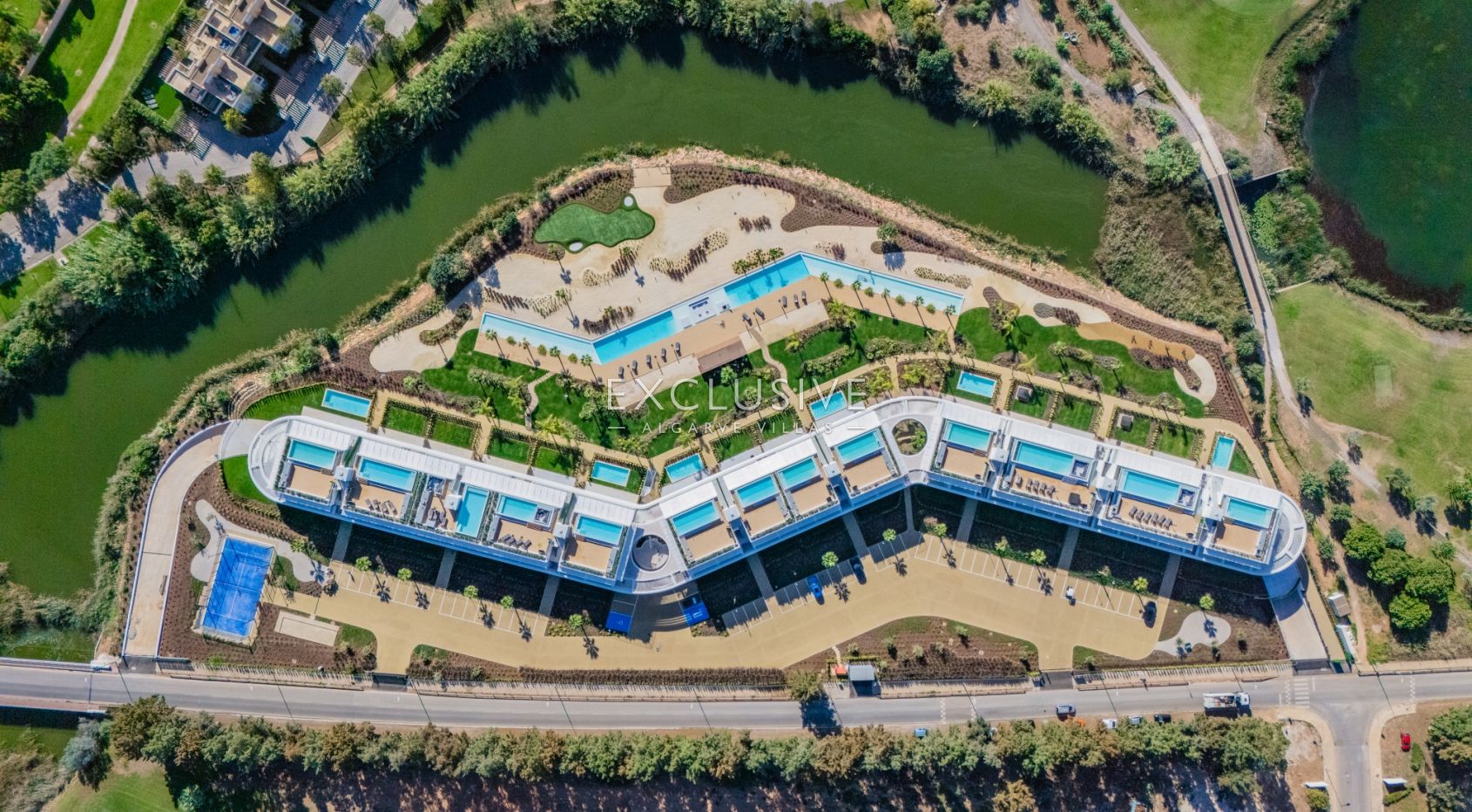 3 Bedroom contemporary penthouse in Vilamoura with golf and ocean views