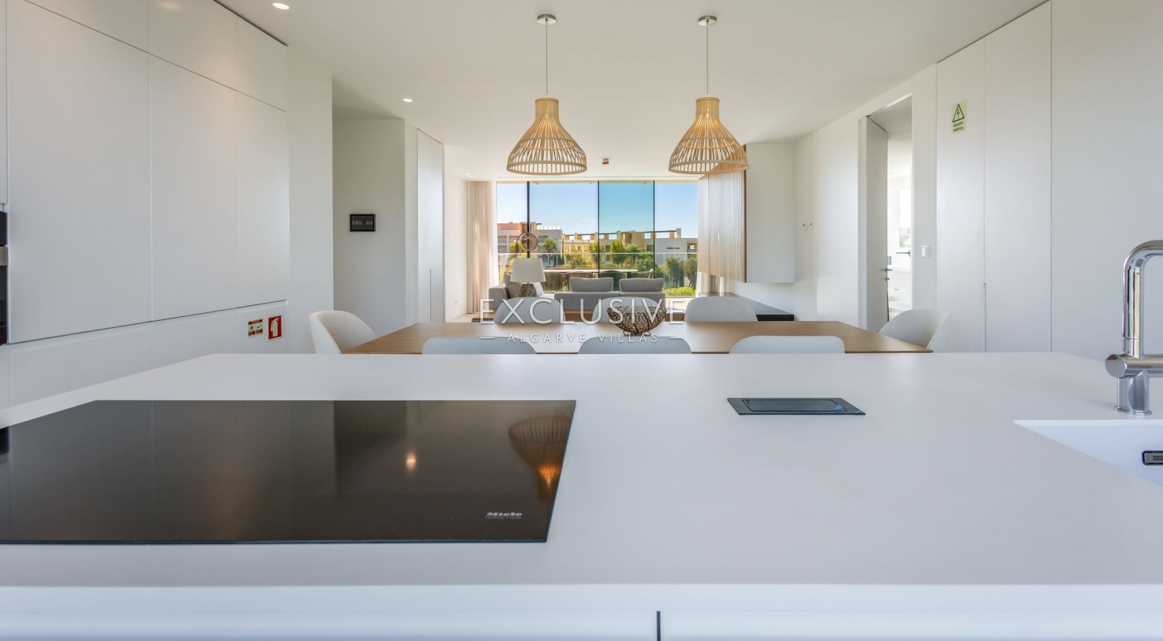 3 Bedroom contemporary penthouse in Vilamoura with golf and ocean views