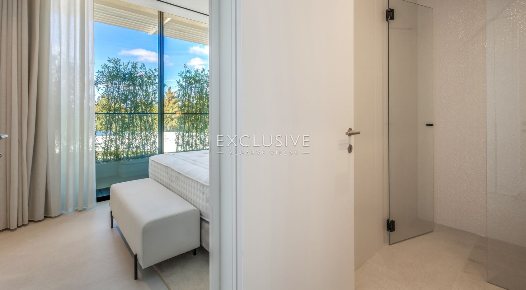 3 Bedroom contemporary penthouse in Vilamoura with golf and ocean views