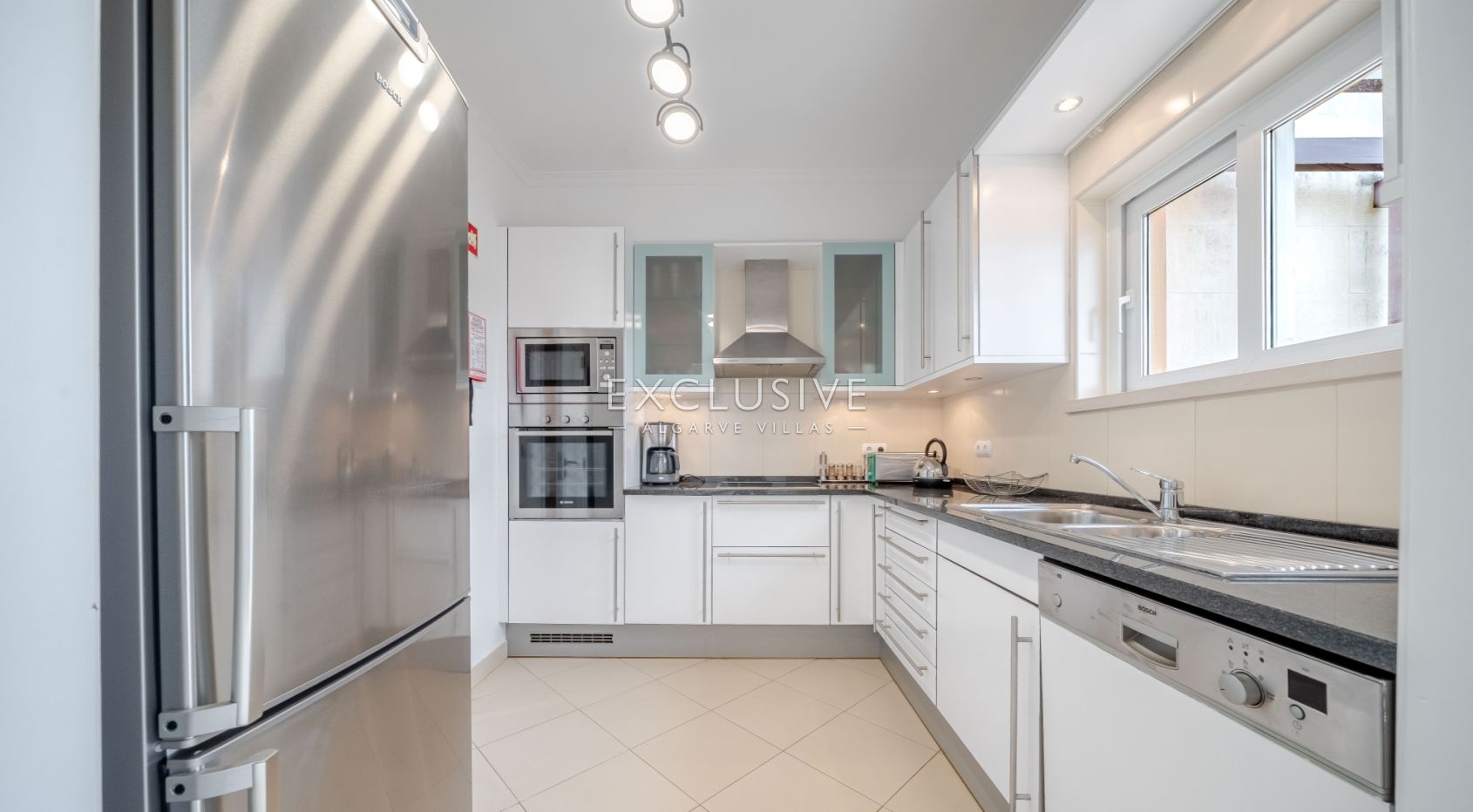 Schöne 2-Zimmer-Wohnung mit Meerblick in Vilamoura