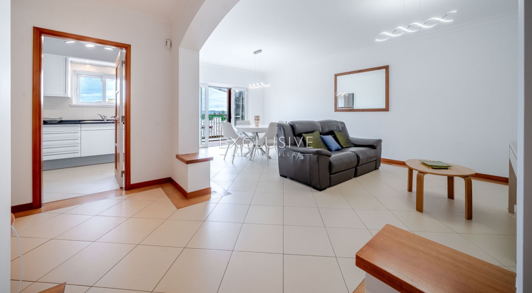 Schöne 2-Zimmer-Wohnung mit Meerblick in Vilamoura