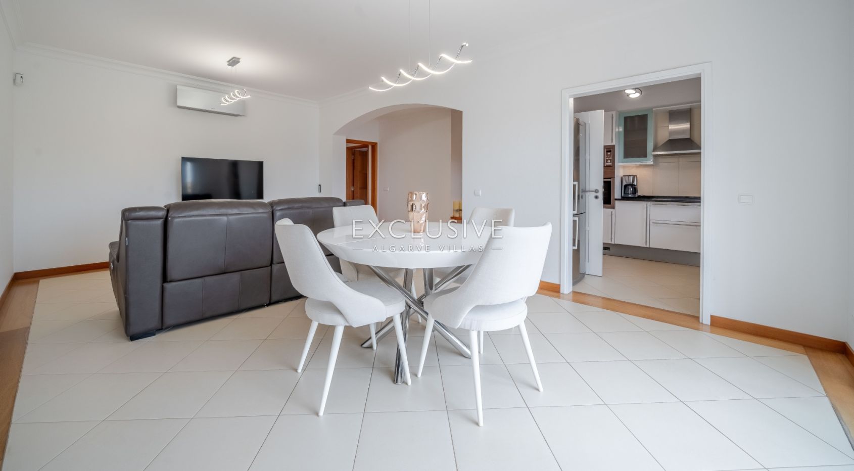 Schöne 2-Zimmer-Wohnung mit Meerblick in Vilamoura