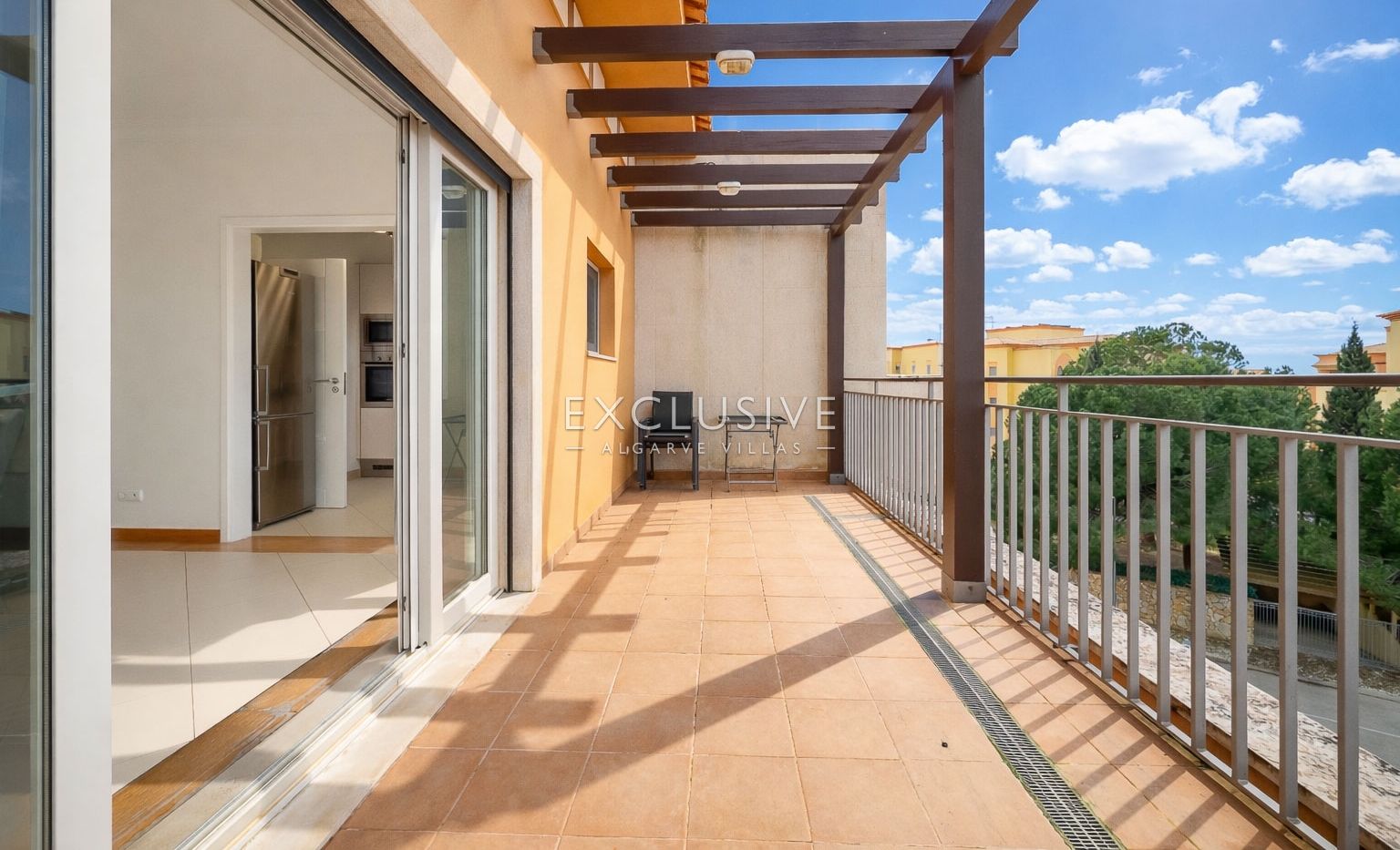 Schöne 2-Zimmer-Wohnung mit Meerblick in Vilamoura