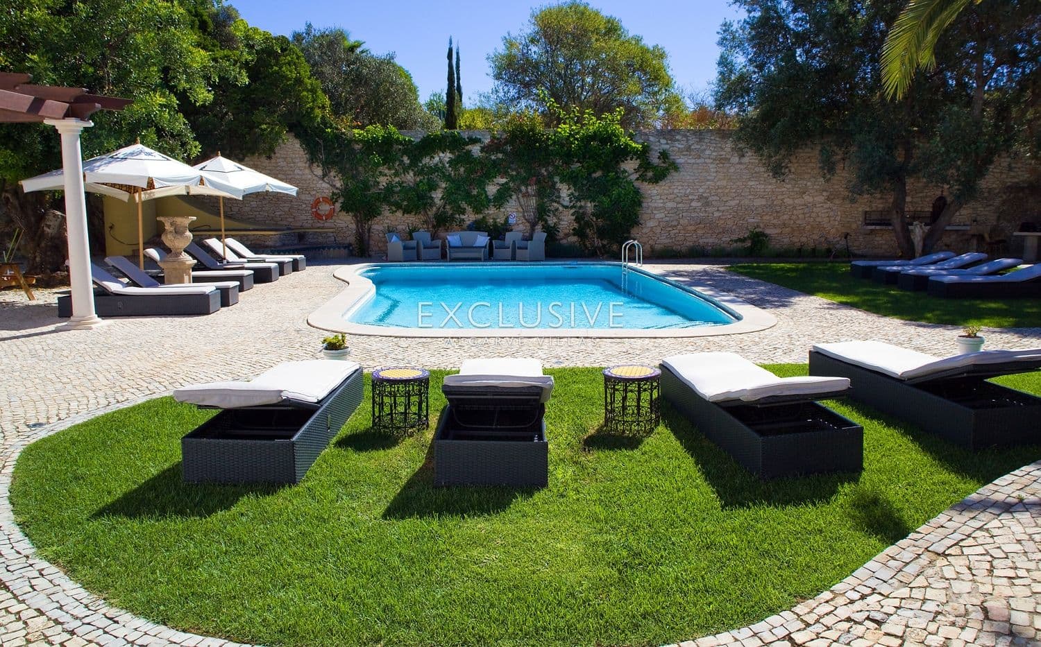 7-Schlafzimmer-Villa mit Vermietungspotenzial in der Nähe Centeanes Strand, Carvoeiro-2