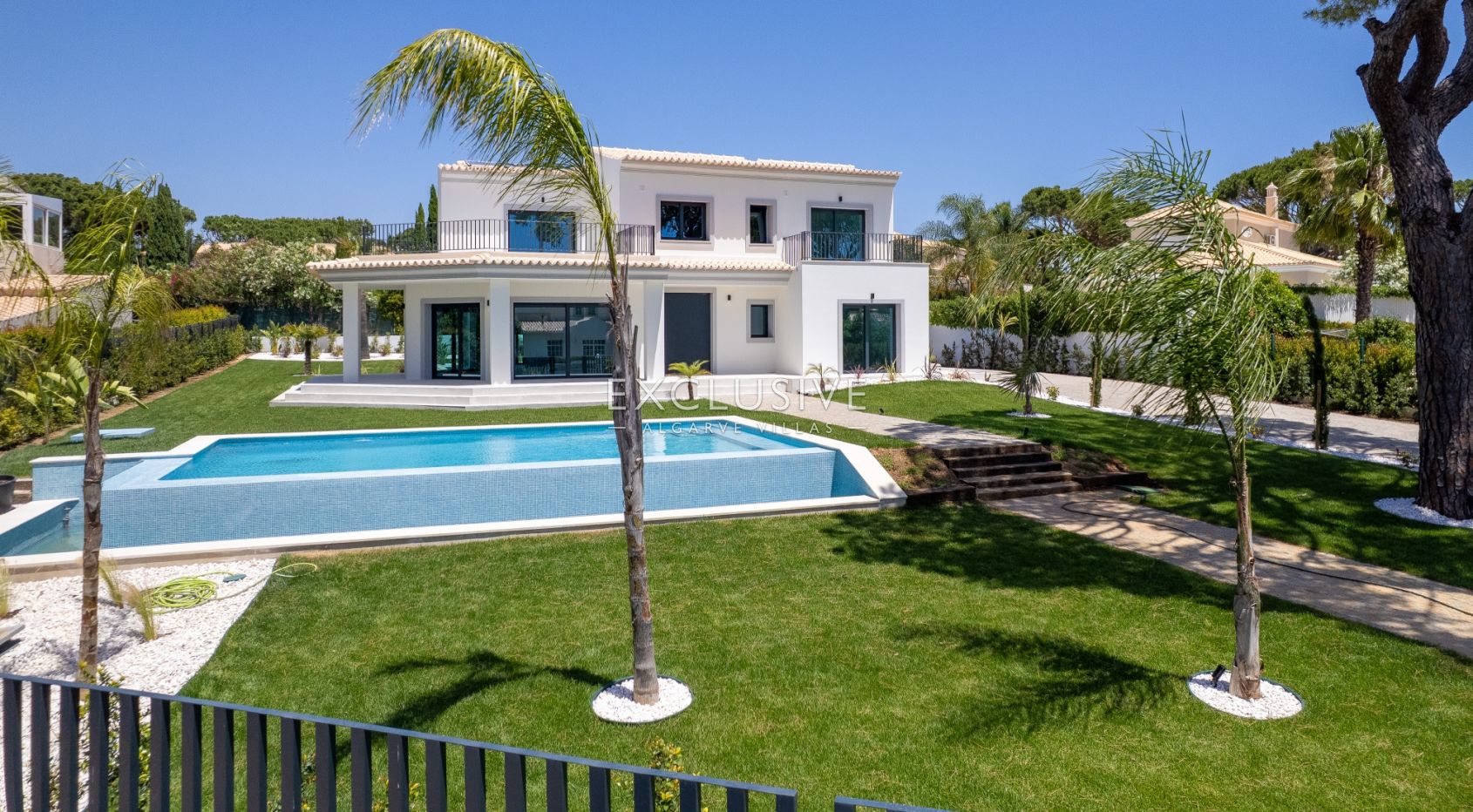 4-Bedroom Luxury Villa - Fully Renovated in Vilamoura