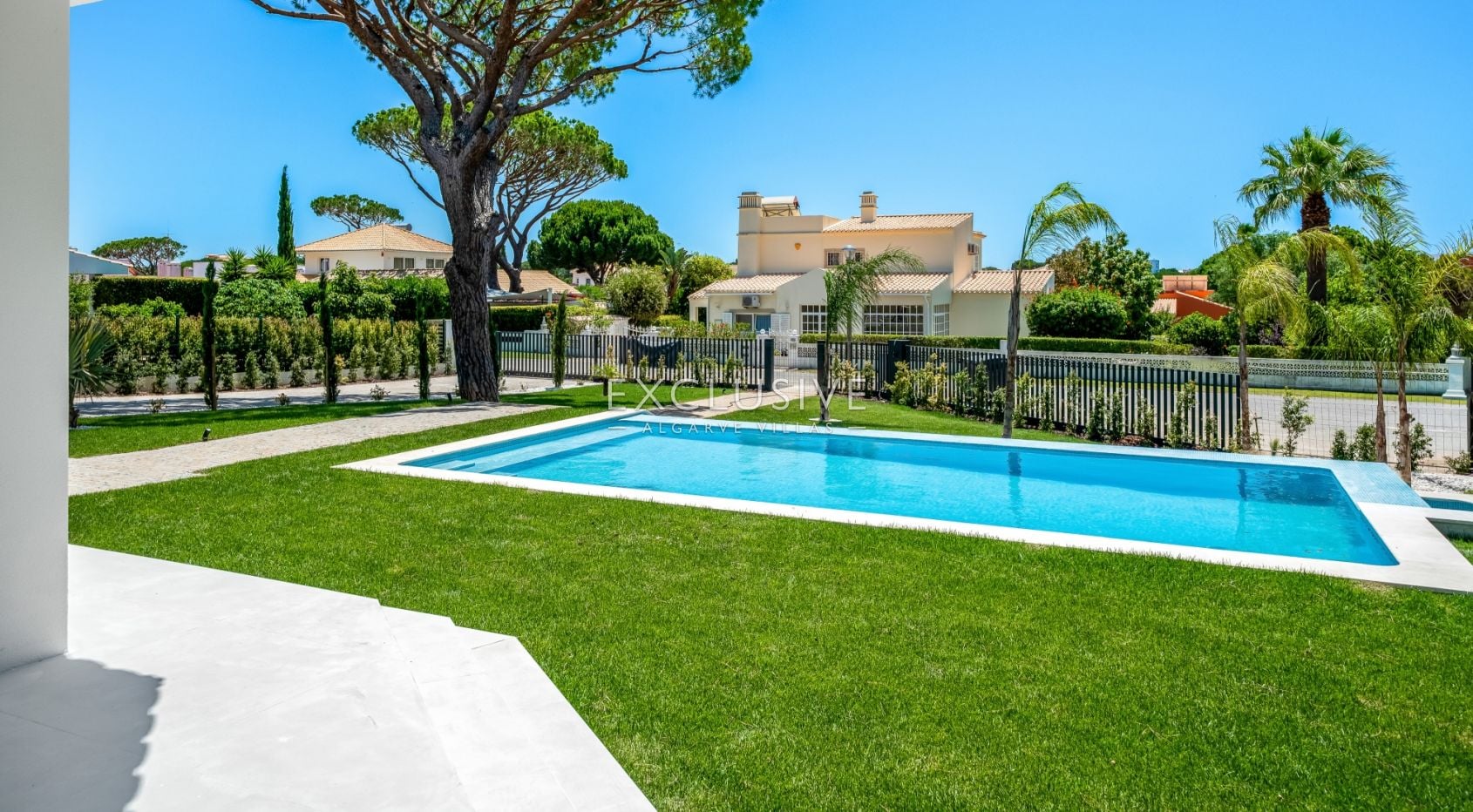 4-Bedroom Luxury Villa - Fully Renovated in Vilamoura