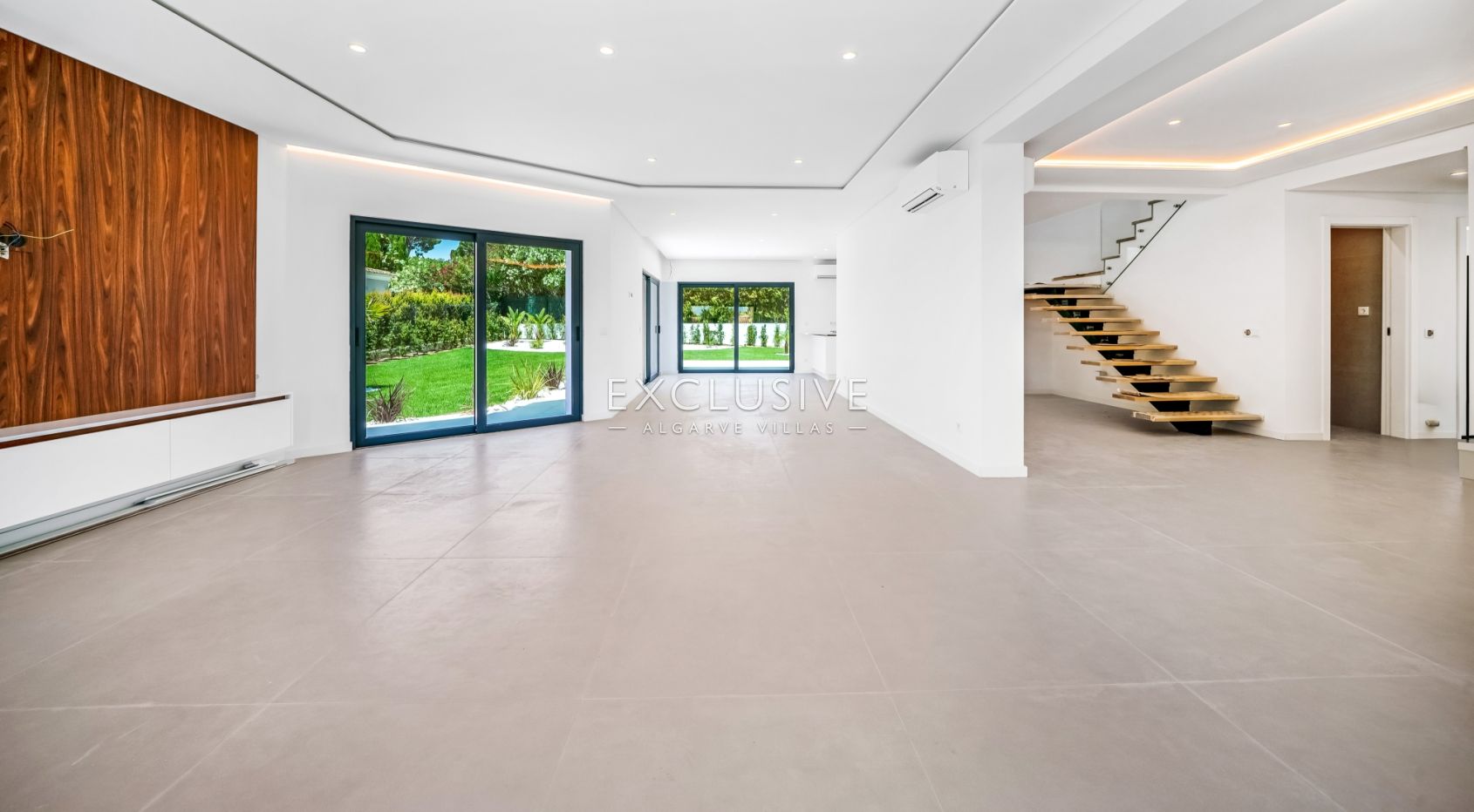 4-Bedroom Luxury Villa - Fully Renovated in Vilamoura
