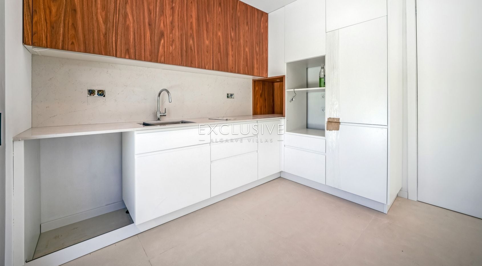 4-Bedroom Luxury Villa - Fully Renovated in Vilamoura