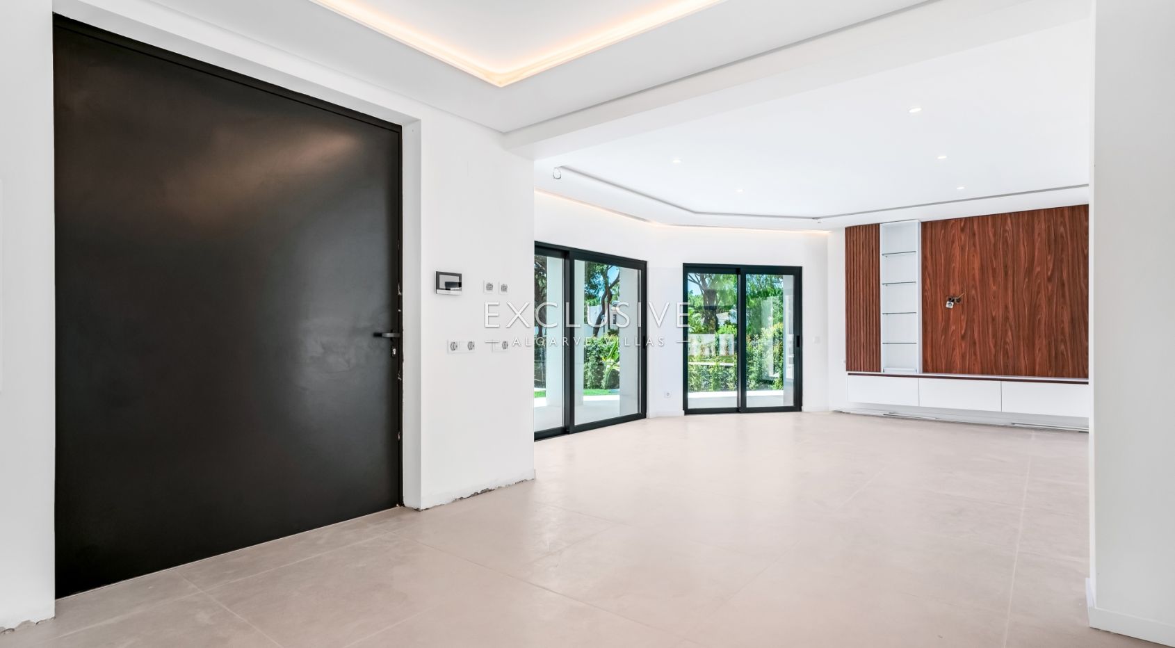 4-Bedroom Luxury Villa - Fully Renovated in Vilamoura