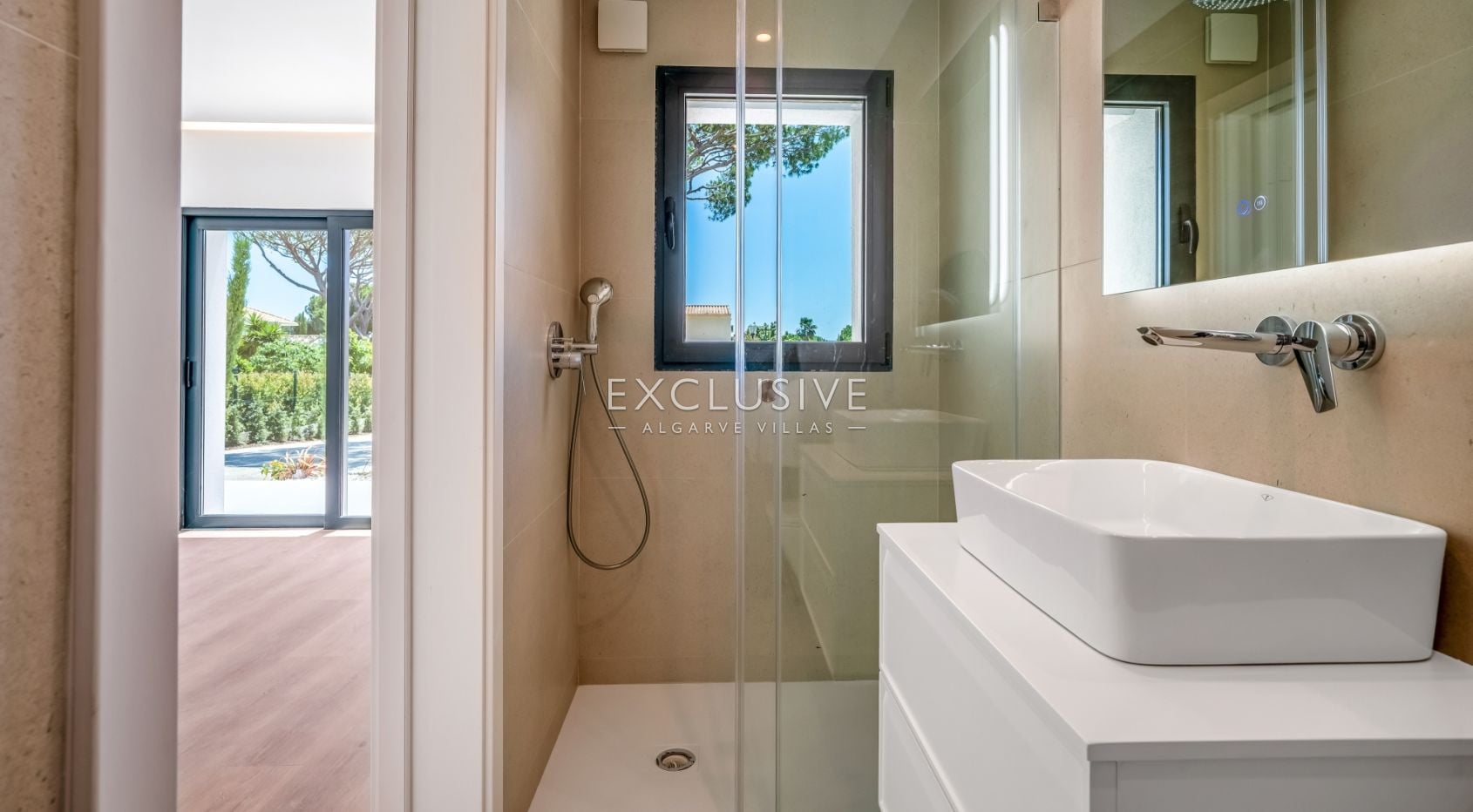 4-Bedroom Luxury Villa - Fully Renovated in Vilamoura