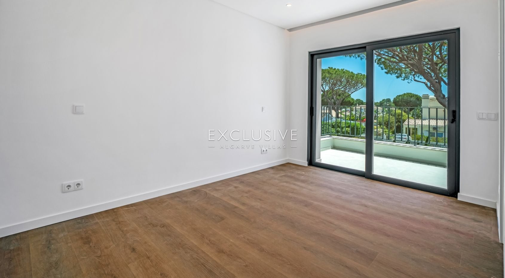 4-Bedroom Luxury Villa - Fully Renovated in Vilamoura