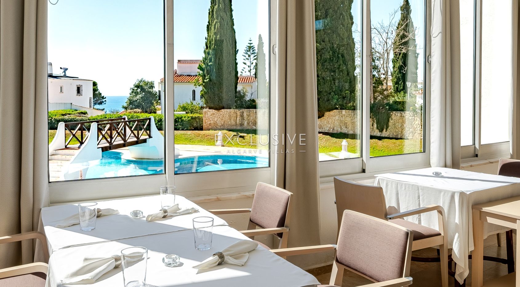 Restaurant mit Meerblick, Carvoeiro, Algarve