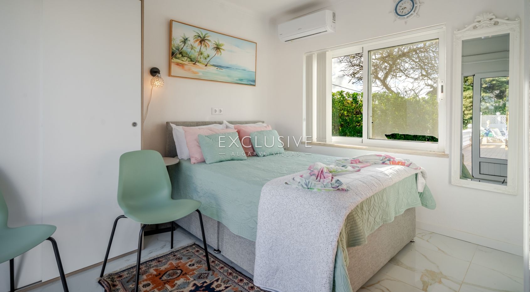 : Luxuriöse Villa mit Meerblick in Carvoeiro – 6 Schlafzimmer, Pool und Tennisplatz