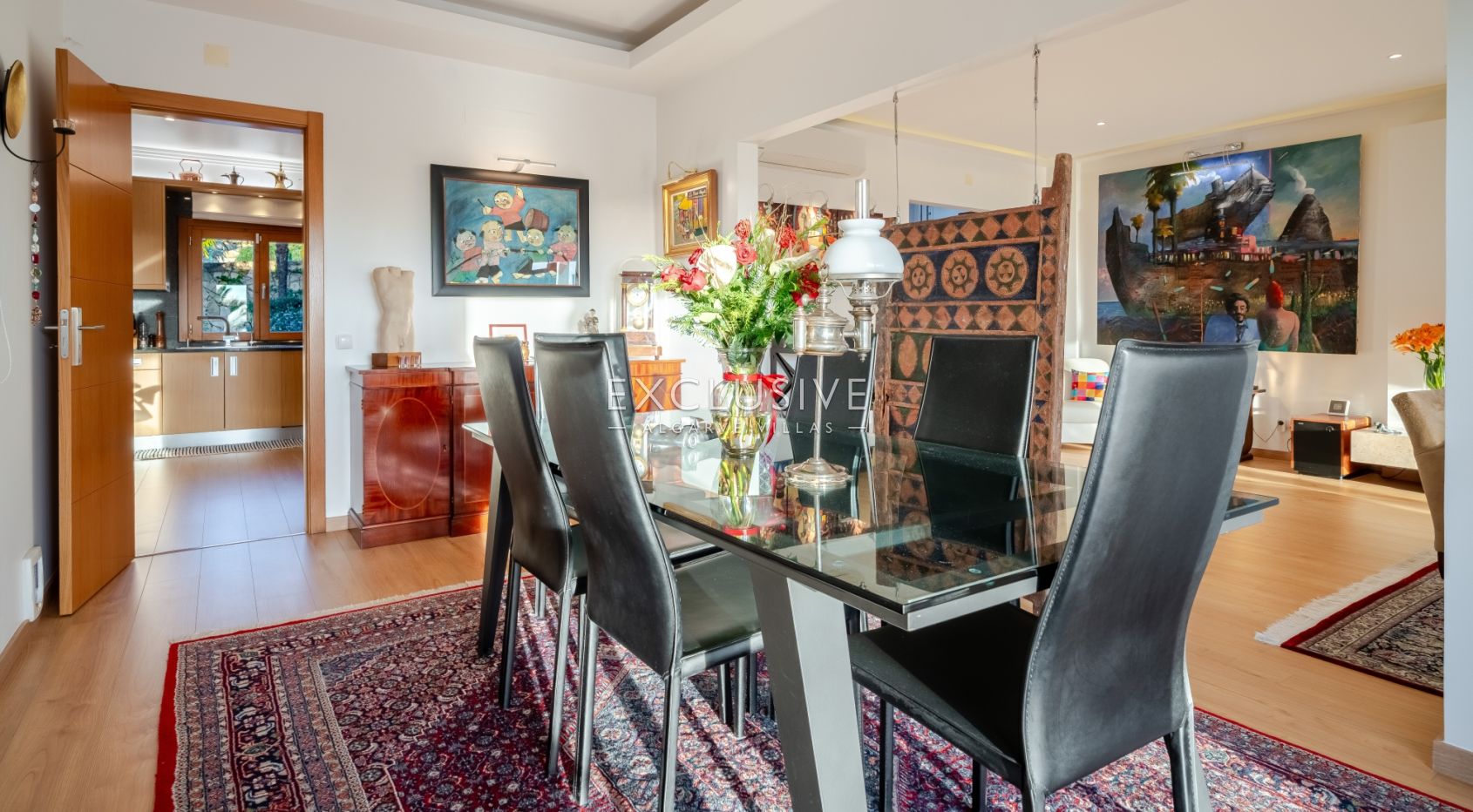 Luxuriöse Villa mit 5 Schlafzimmern und Meerblick in der Nähe von Santa Barbara de Nexe