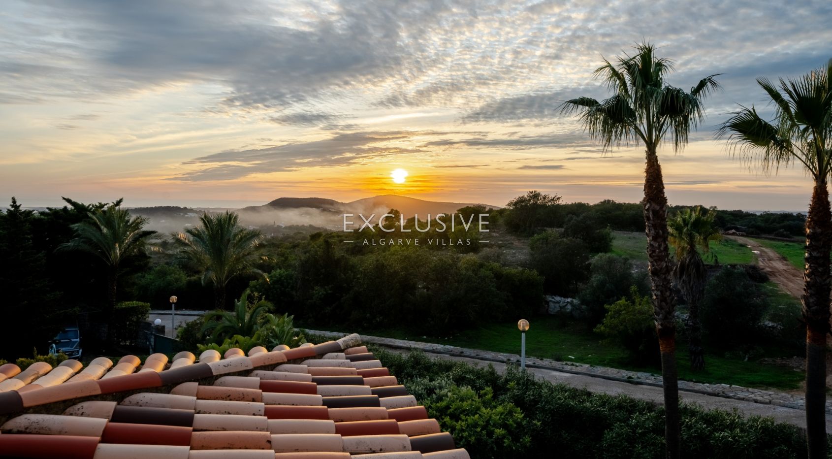 Luxuriöse Villa mit 5 Schlafzimmern und Meerblick in der Nähe von Santa Barbara de Nexe