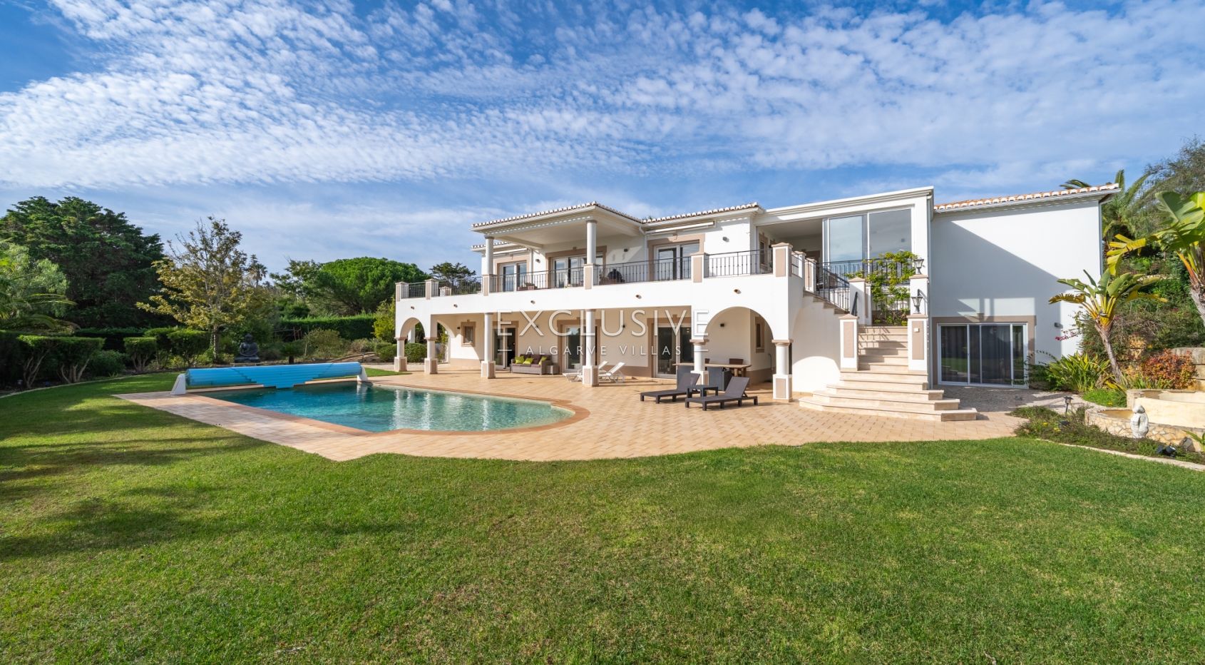 Luxuriöse Villa mit Meerblick in Praia da Luz, Westalgarve