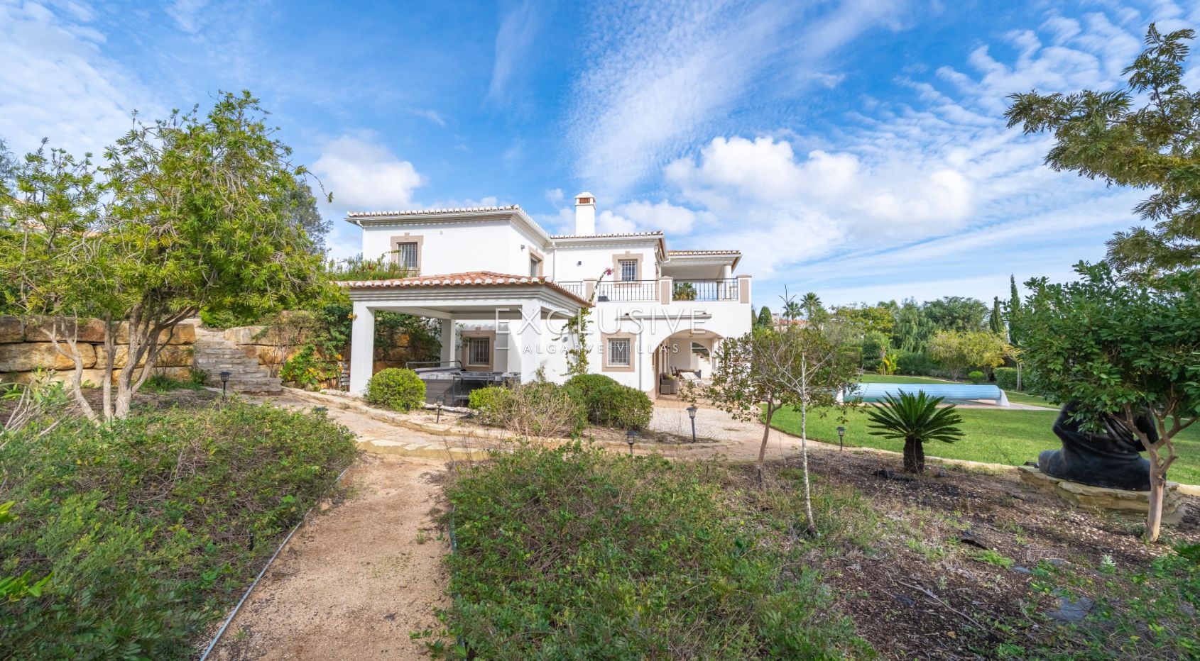 Luxuriöse Villa mit Meerblick in Praia da Luz, Westalgarve