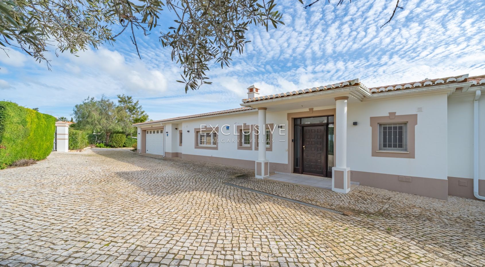 Luxuriöse Villa mit Meerblick in Praia da Luz, Westalgarve