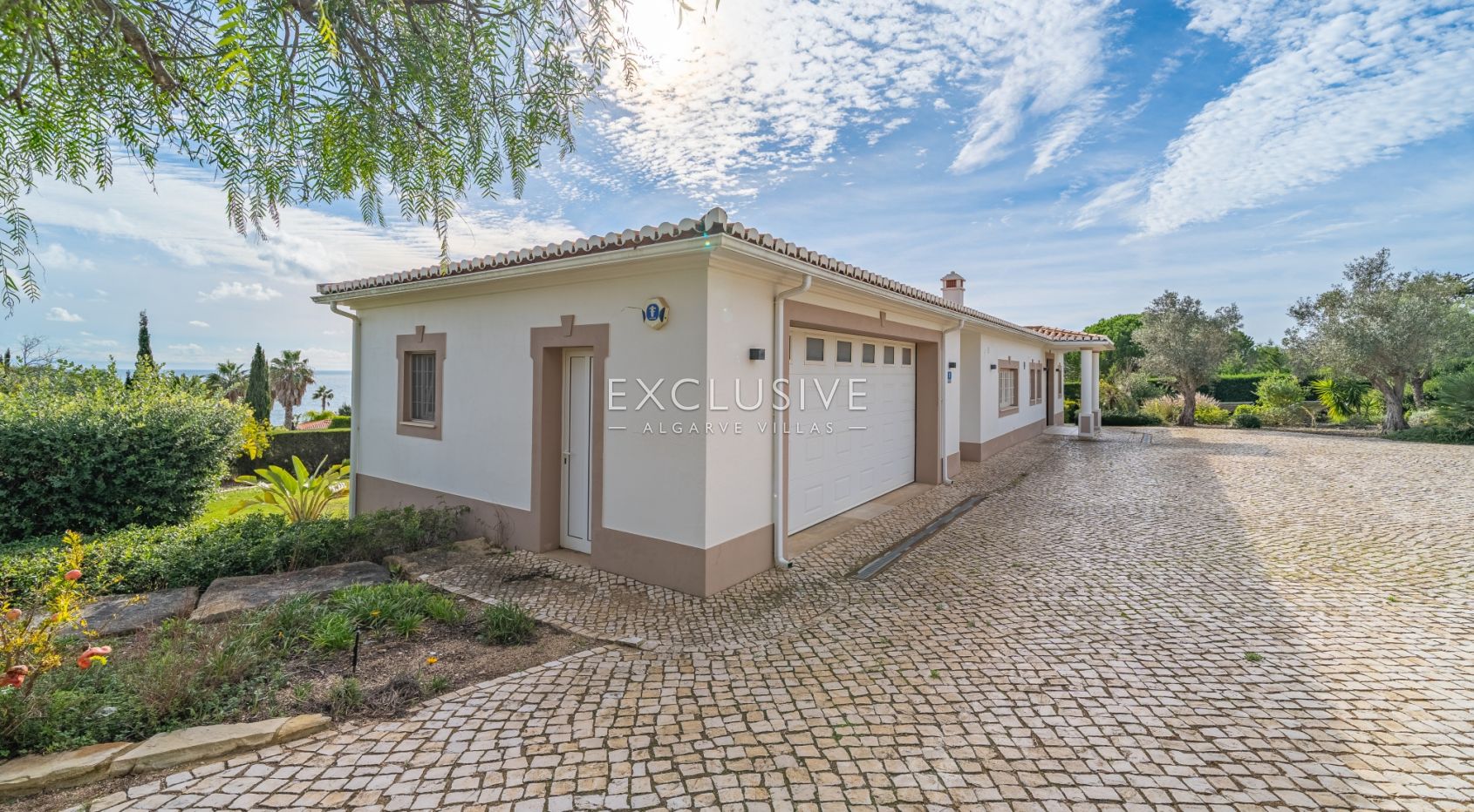 Luxuriöse Villa mit Meerblick in Praia da Luz, Westalgarve