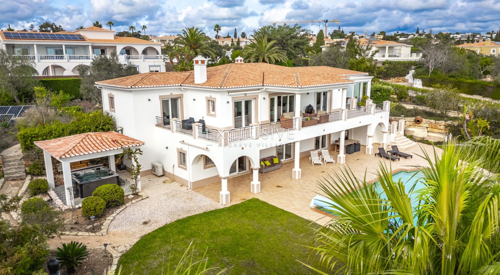 Luxuriöse Villa mit Meerblick in Praia da Luz, Westalgarve