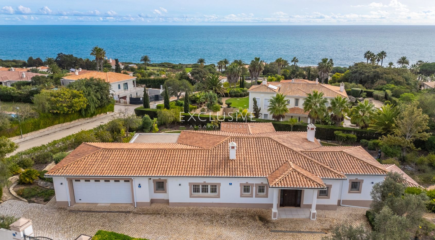 Luxuriöse Villa mit Meerblick in Praia da Luz, Westalgarve