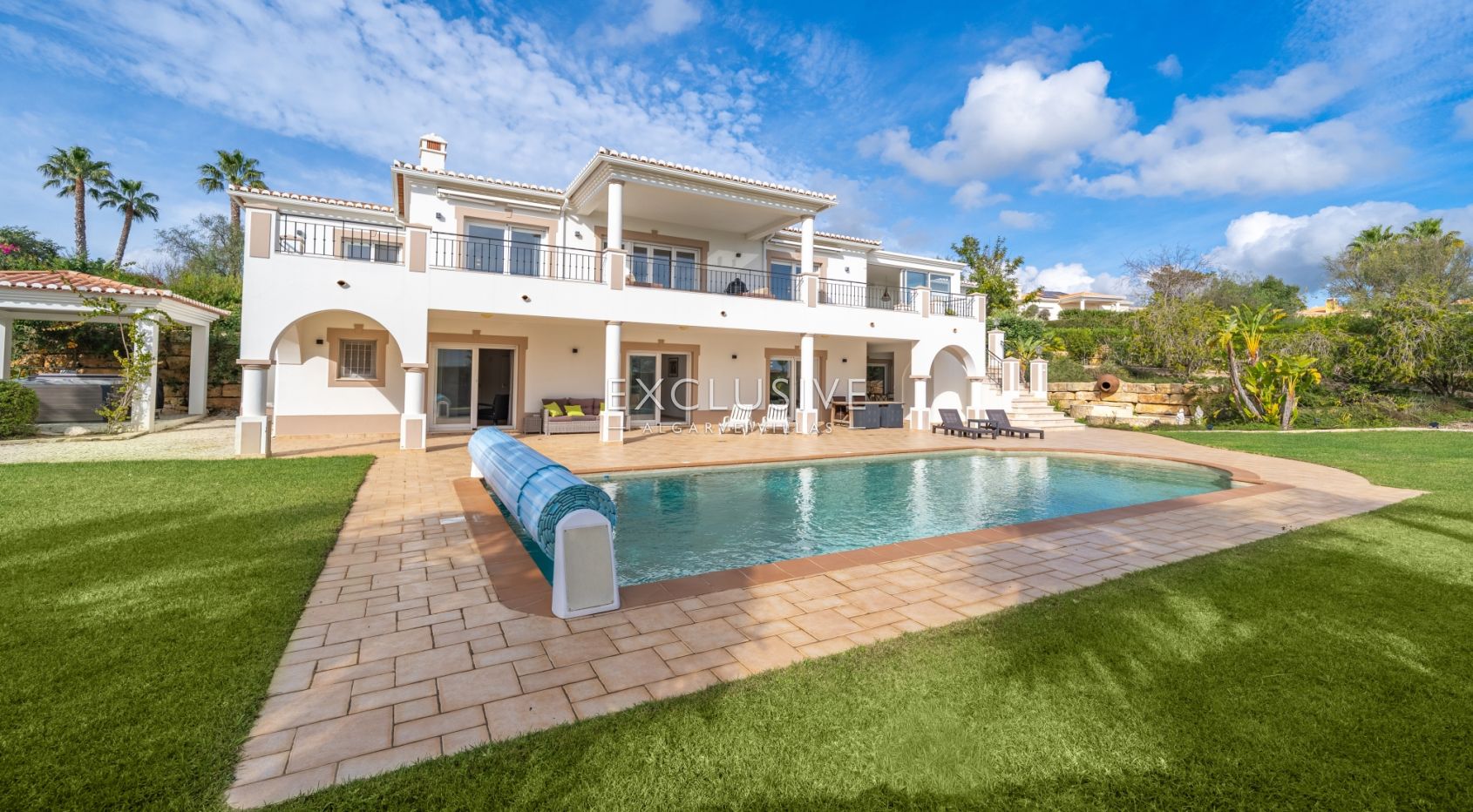 Luxuriöse Villa mit Meerblick in Praia da Luz, Westalgarve