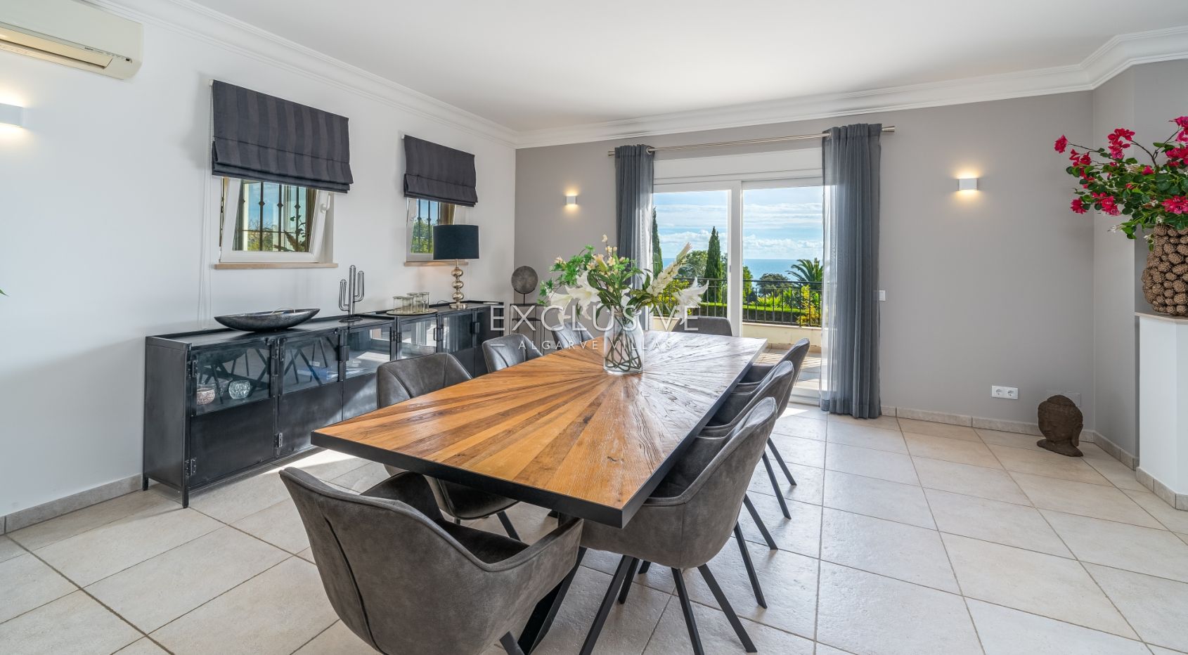Luxuriöse Villa mit Meerblick in Praia da Luz, Westalgarve