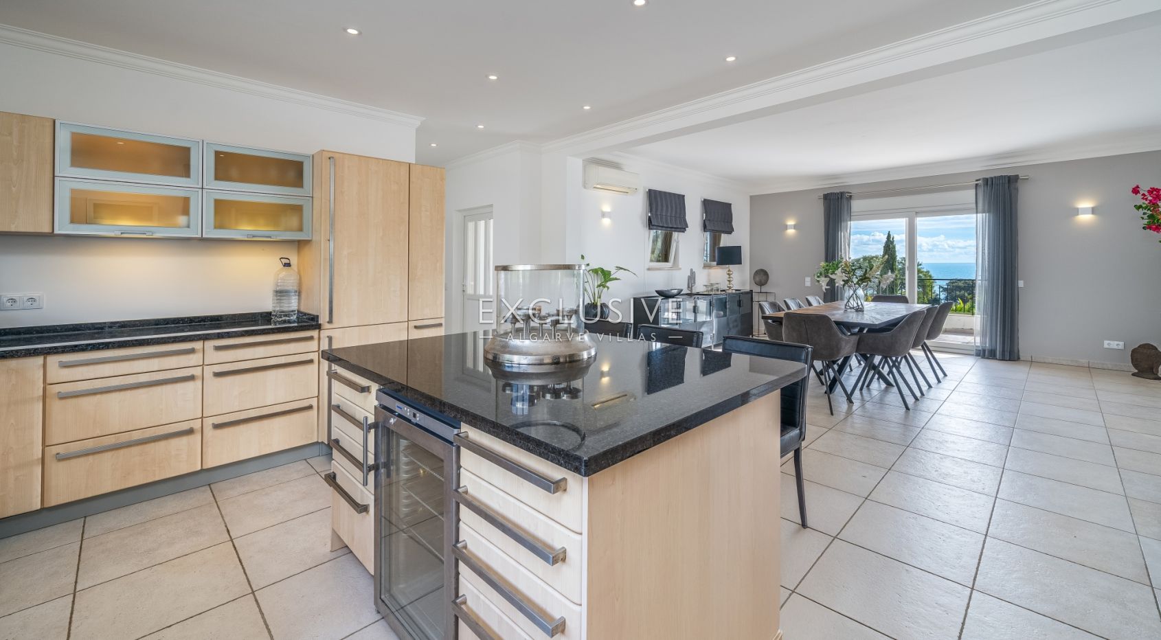Luxuriöse Villa mit Meerblick in Praia da Luz, Westalgarve