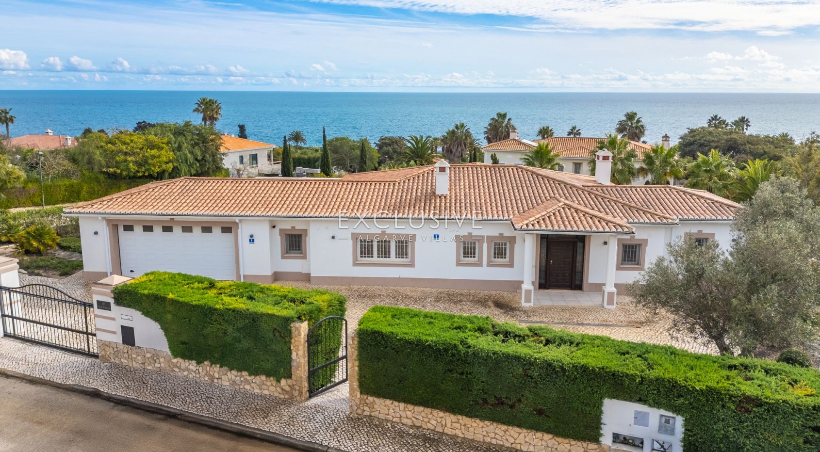 Luxuriöse Villa mit Meerblick in Praia da Luz, Westalgarve