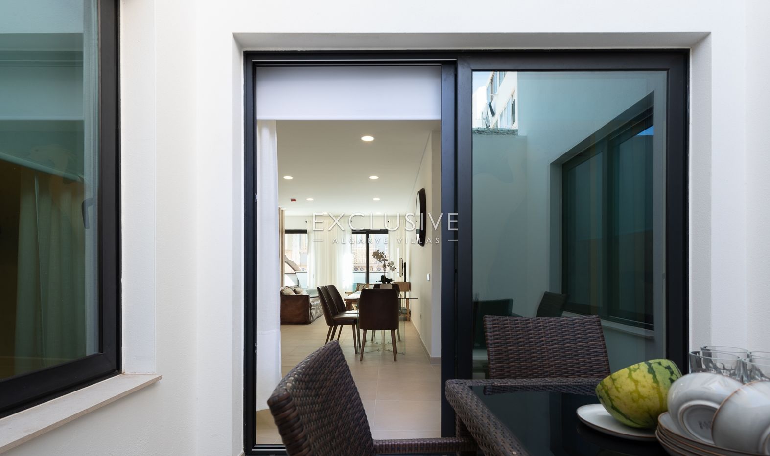 Sie ein modernes Apartment mit zwei Schlafzimmern im Zentrum von Faro, Algarve