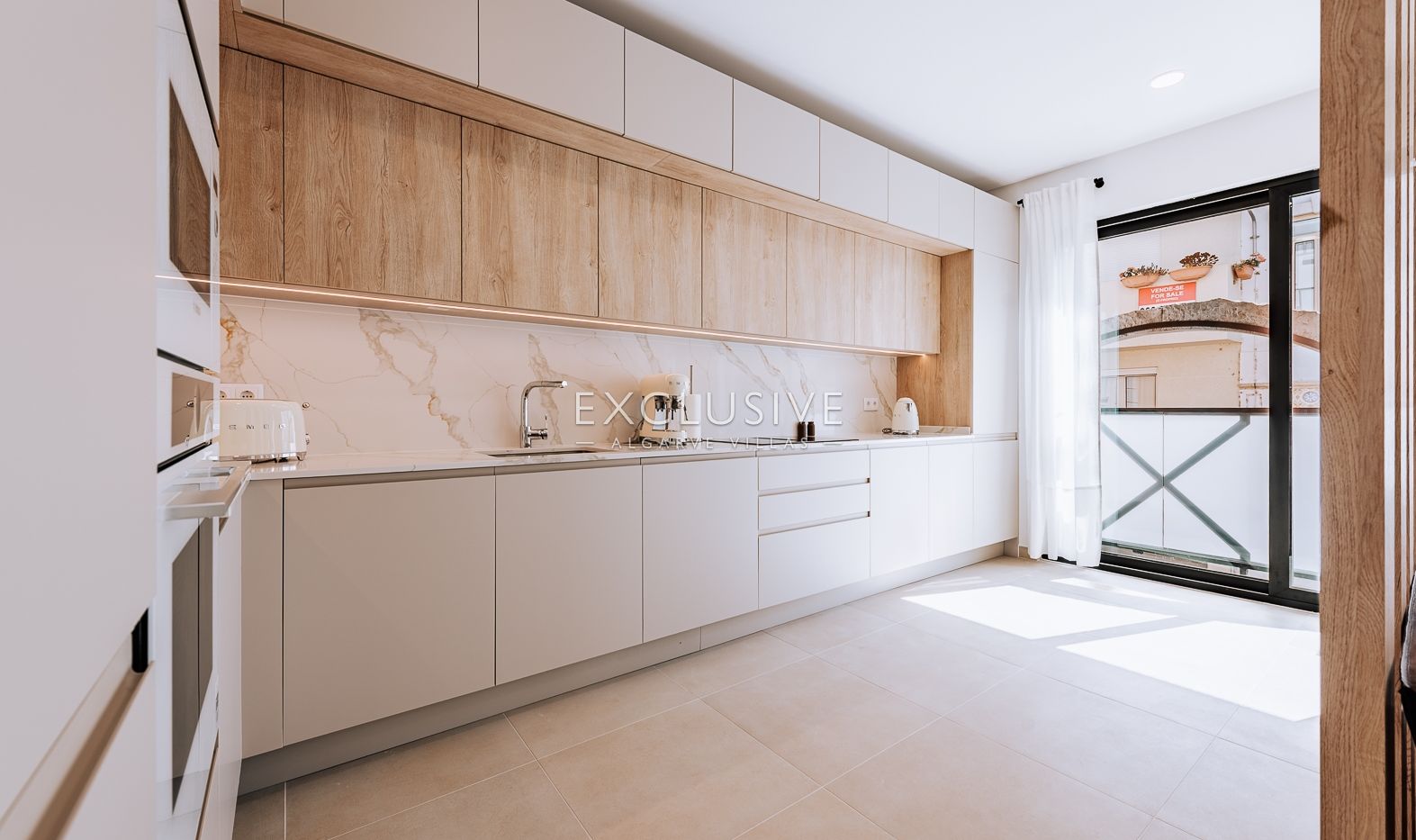 Sie ein modernes Apartment mit zwei Schlafzimmern im Zentrum von Faro, Algarve