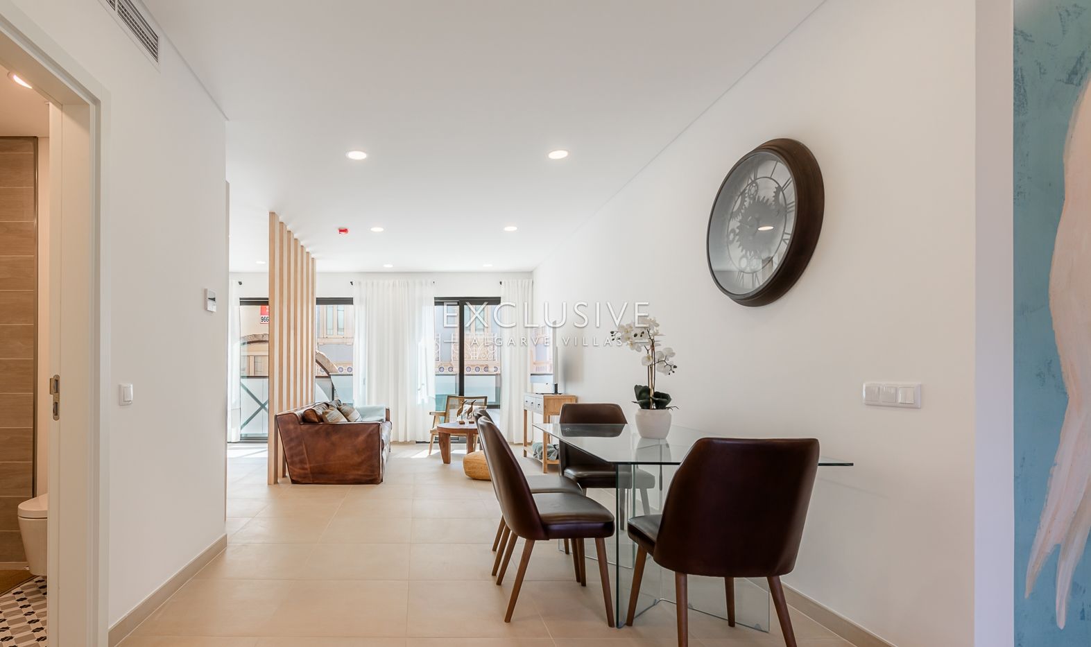 Sie ein modernes Apartment mit zwei Schlafzimmern im Zentrum von Faro, Algarve