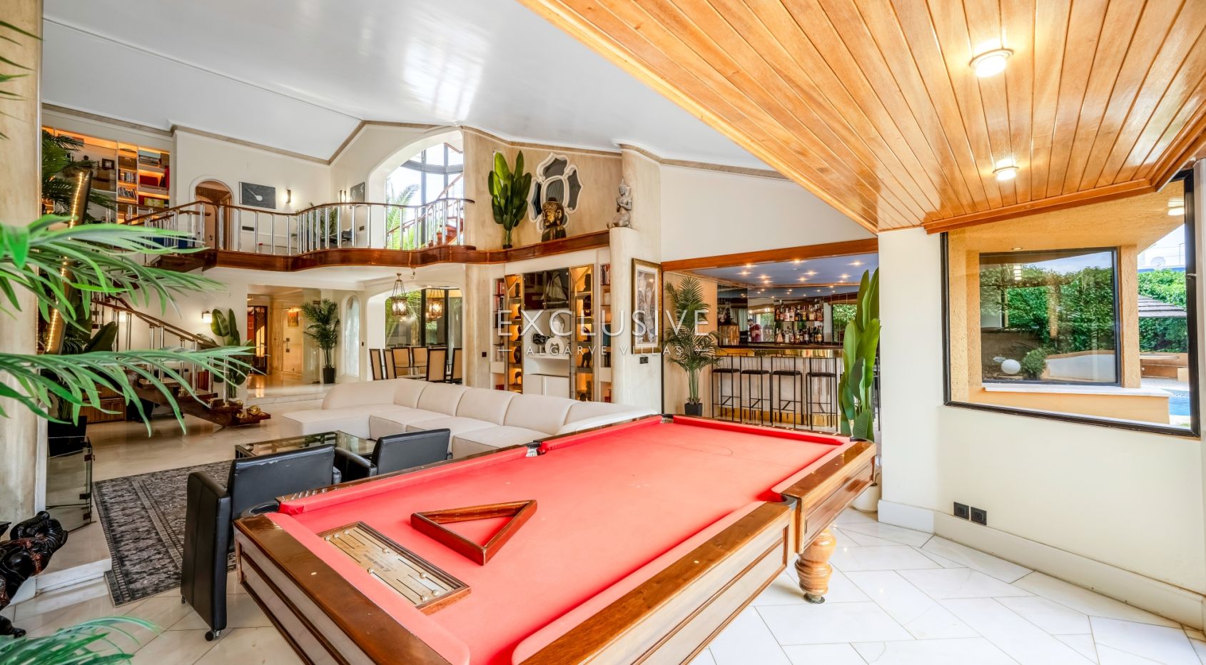 Sie eine 6+2-Schlafzimmer Residenz im Herzen der Algarve
