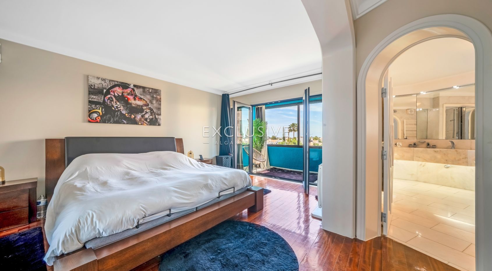 Sie eine 6+2-Schlafzimmer Residenz im Herzen der Algarve