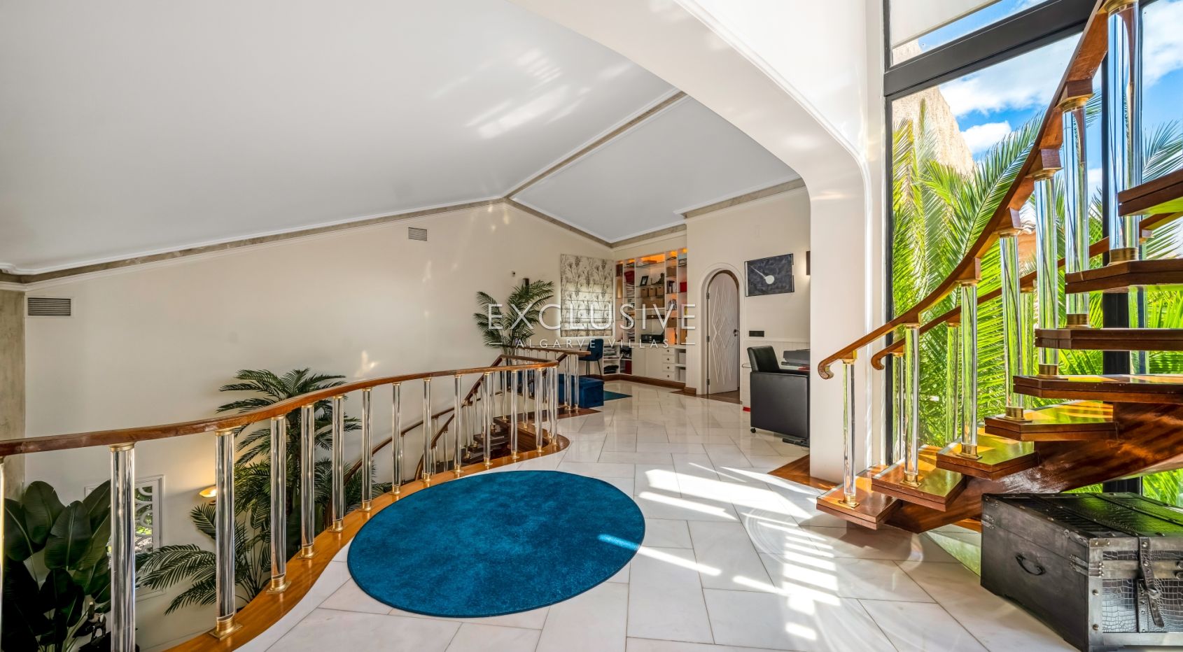 Sie eine 6+2-Schlafzimmer Residenz im Herzen der Algarve