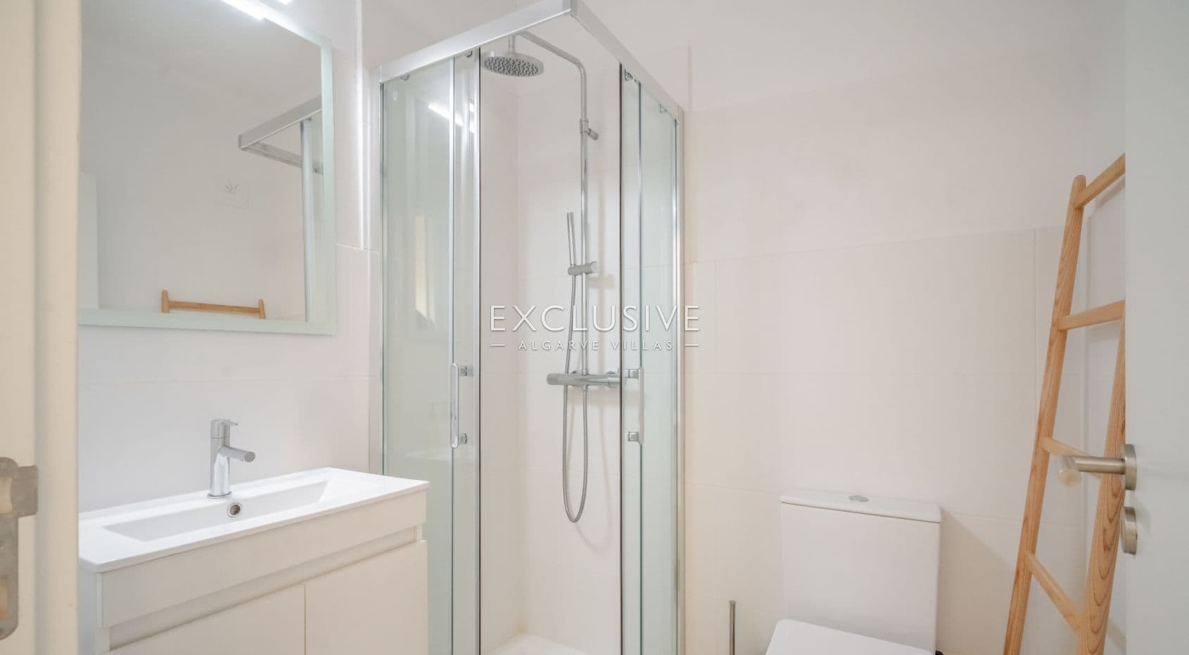 Villa near the beach Quarteira, Golden Triangle
