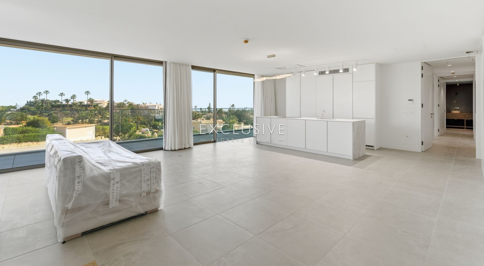 3 Schlafzimmer Penthouse im Dachgeschoss mit Meerblick in Carvoeiro, Westalgarve