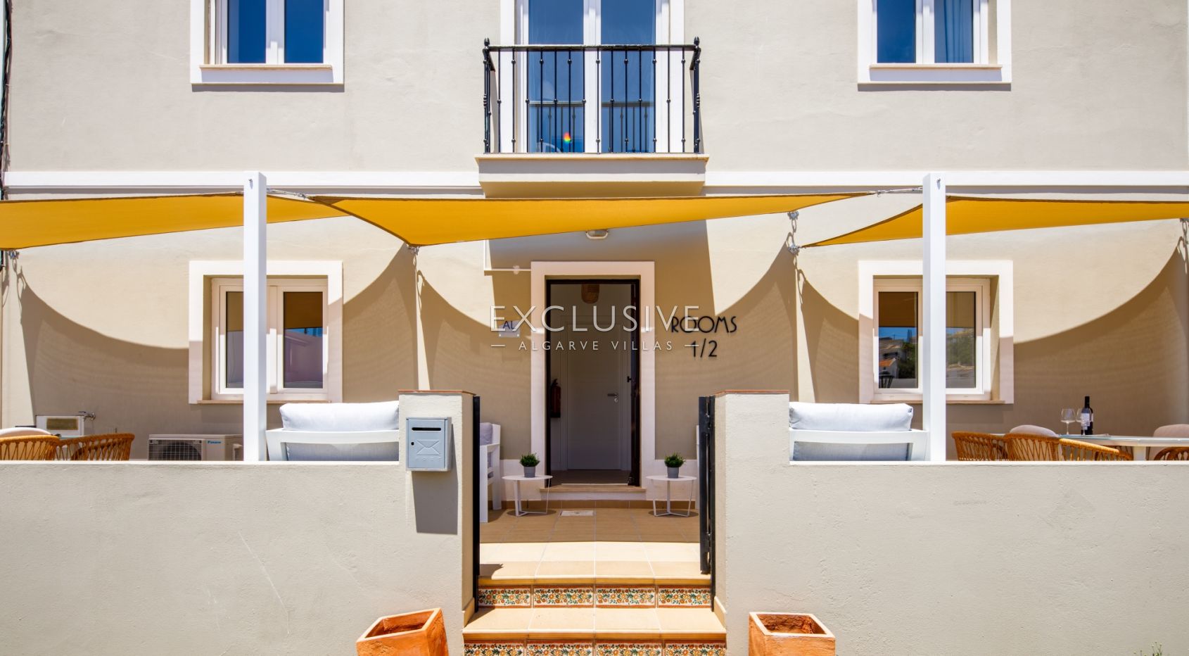 Investitionsmöglichkeit - 4 Strand-Studio-Apartments Praia do Carvoeiro, Algarve