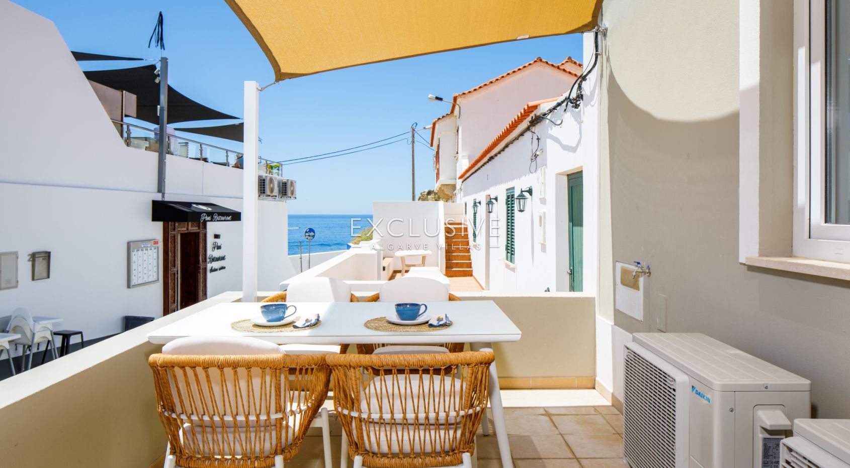 Investitionsmöglichkeit - 4 Strand-Studio-Apartments Praia do Carvoeiro, Algarve