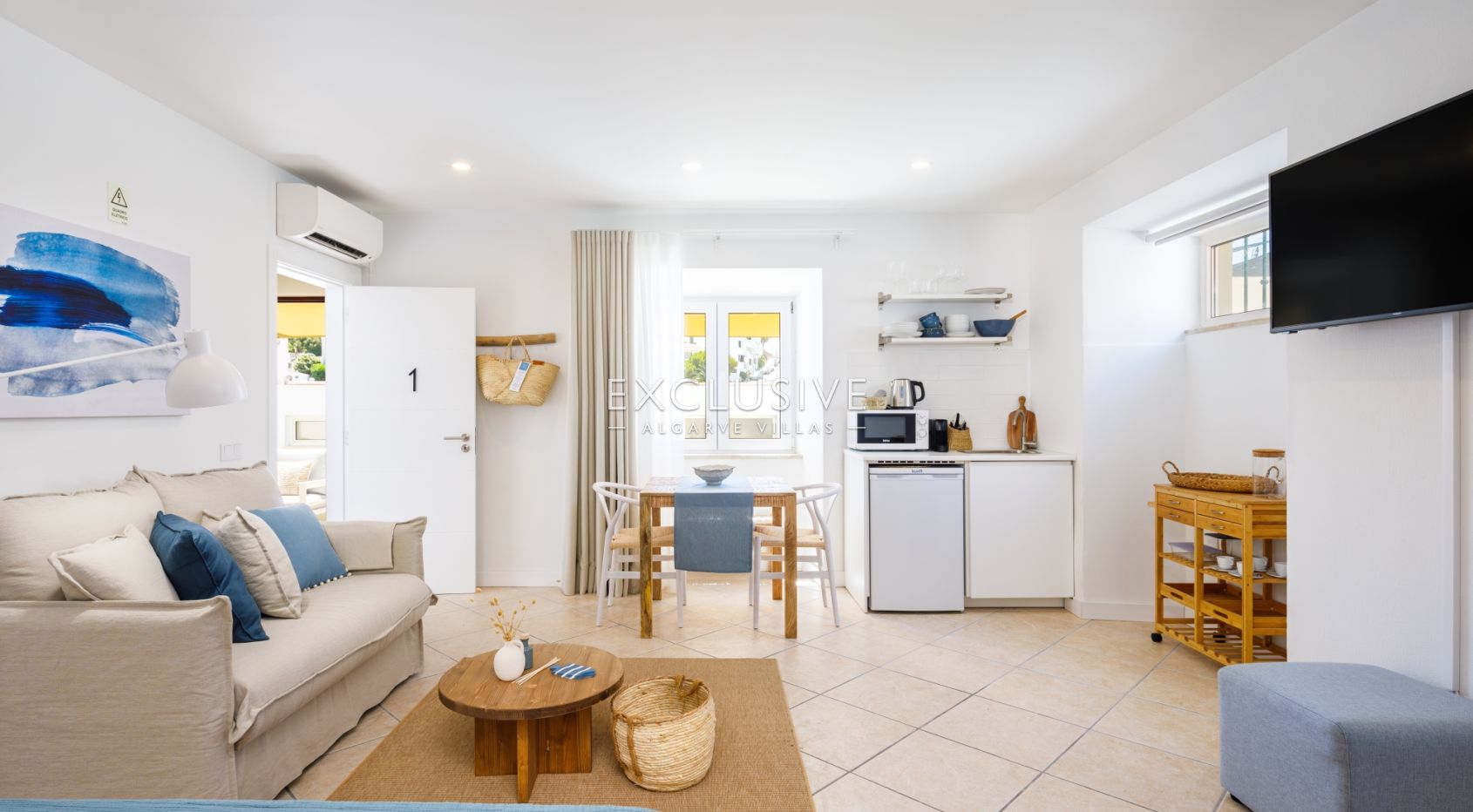 Investitionsmöglichkeit - 4 Strand-Studio-Apartments Praia do Carvoeiro, Algarve