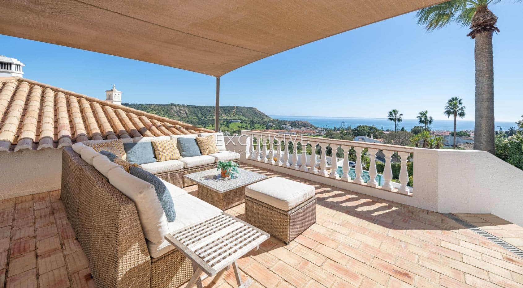 Villa mit vier Schlafzimmern und exzellentem Meerblick in Praia da Luz-2