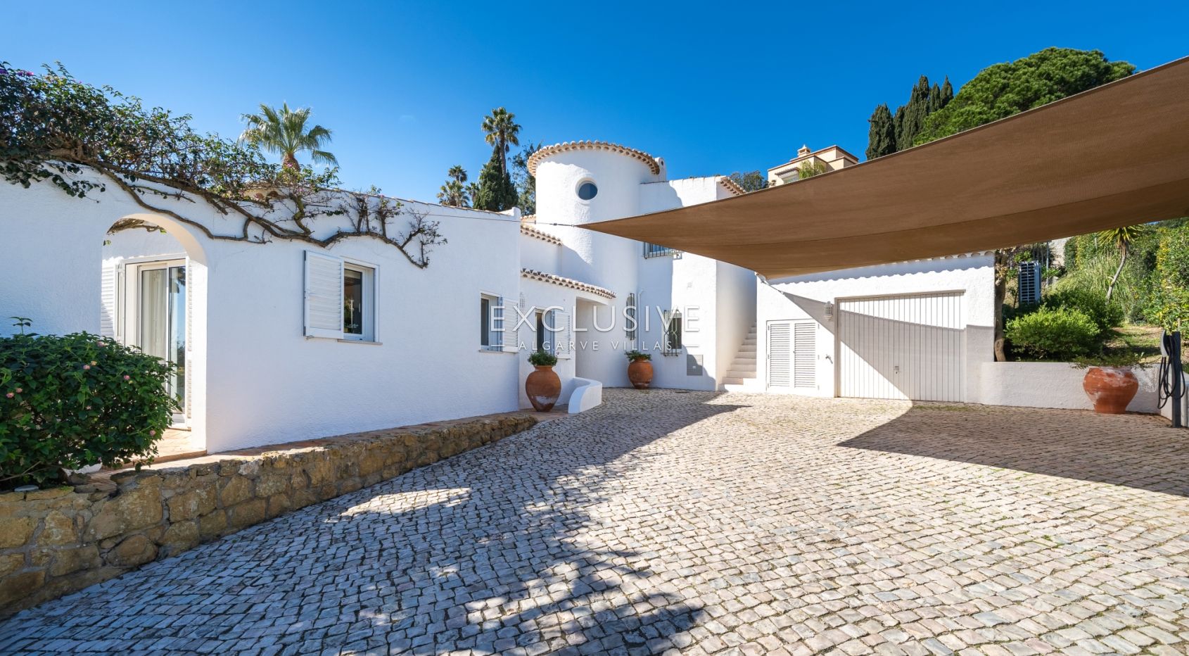 Villa mit vier Schlafzimmern und exzellentem Meerblick in Praia da Luz